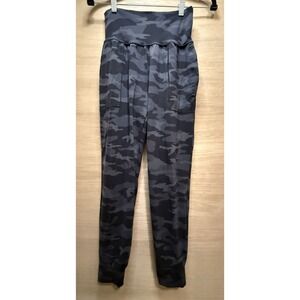 Athleta Salutation Camo Jogger Size XS Buttery Soft